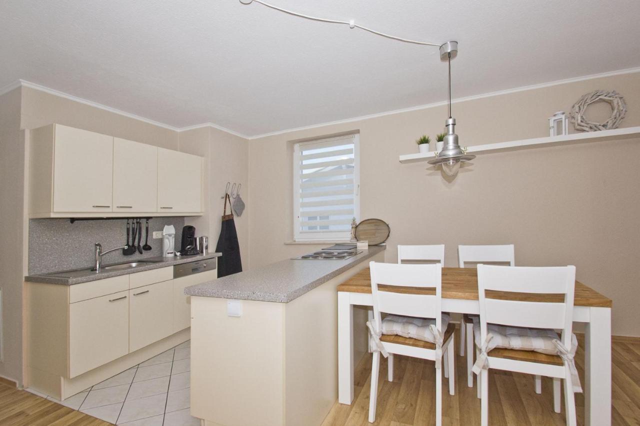 Ferienwohnung Mit Balkon, Gratis Nutzung Vom Ahoi Erlebnisbad Und Sauna In Sellin - Haus Strandeck Fewo 20 Goehren  Kültér fotó